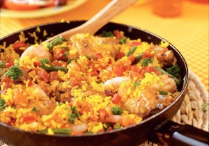 Paella met kip en garnalen