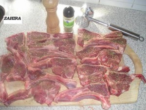 Lams koteletten met honingsaus